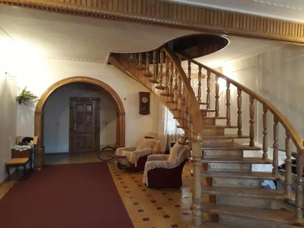 Guli Hotel กอริ ภายนอก รูปภาพ