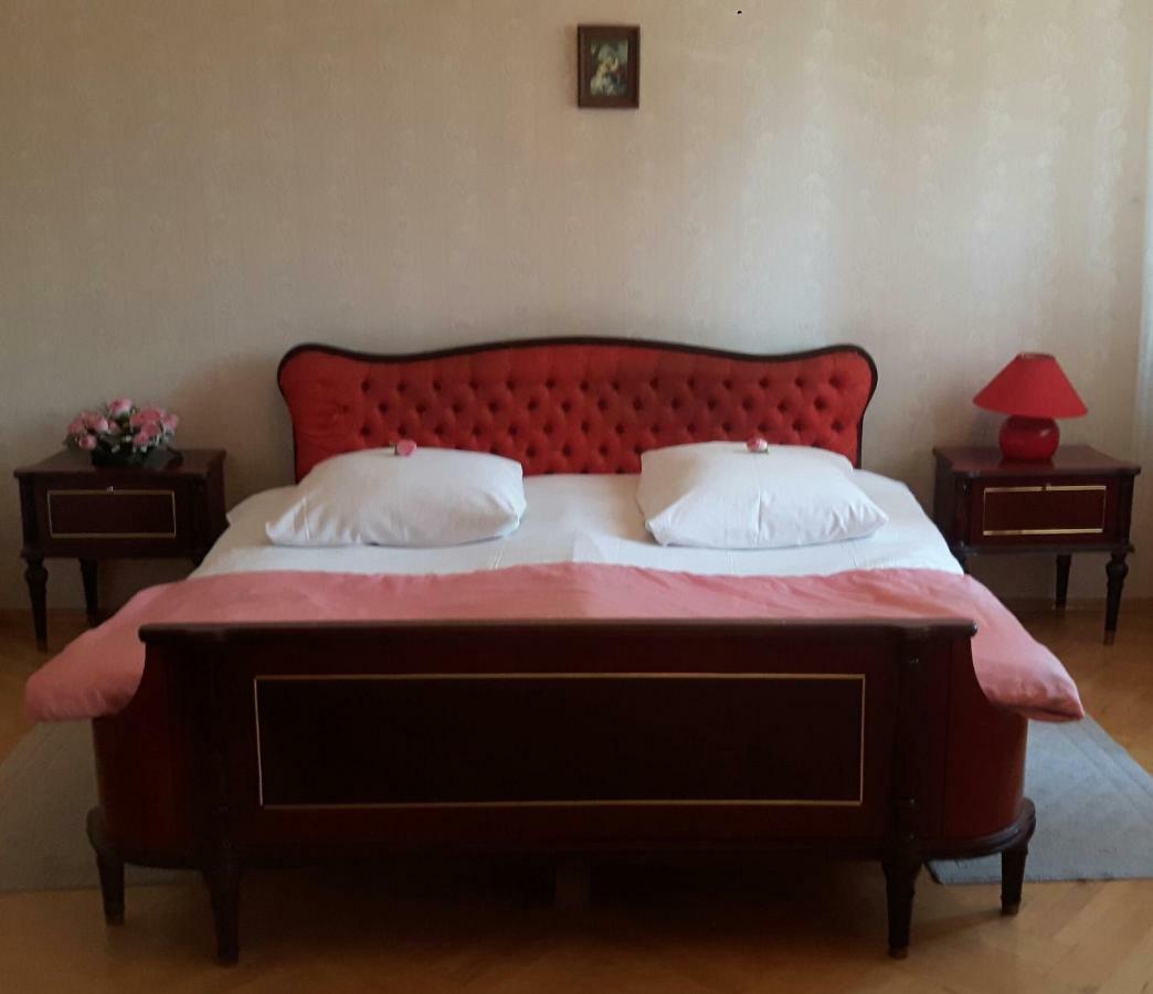 Guli Hotel กอริ ภายนอก รูปภาพ